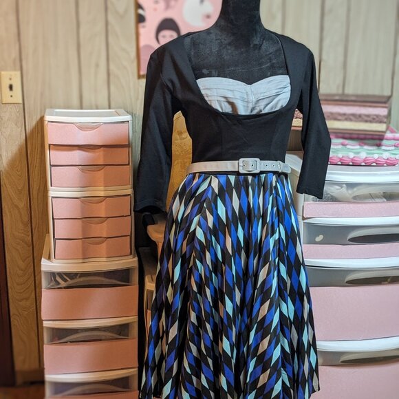 Pin Up Girl Harlquinn Ravenclaw Hoisr Black and Blue Dress - Picture 2 of 8